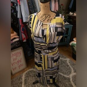 Ladies Jones and New York navy/yellow sleeveless dress, size large